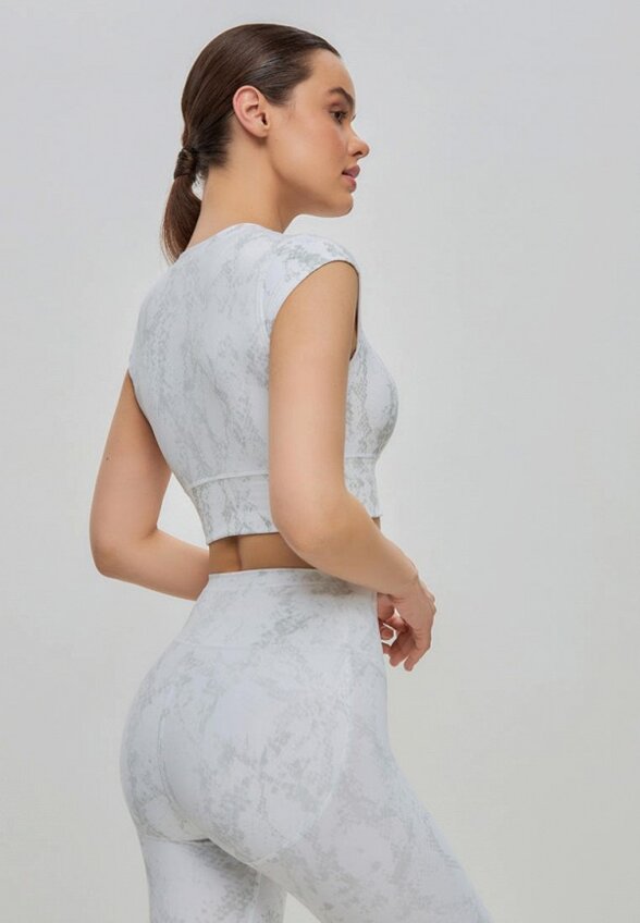 Топ спортивный Fitbomb