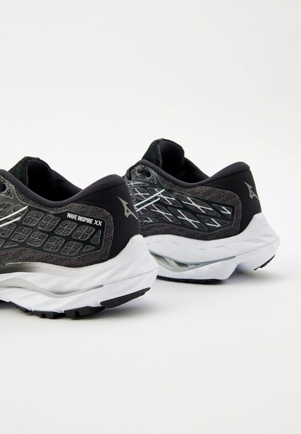 Кроссовки Mizuno