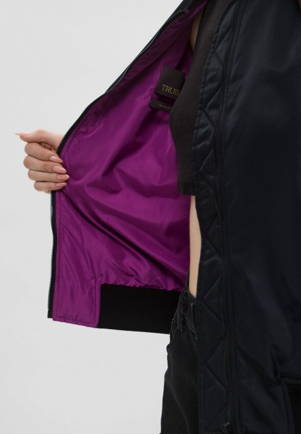 Бомбер Trussardi