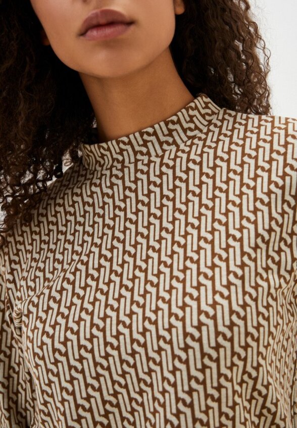 Джемпер Falinda