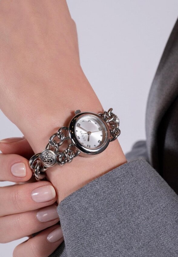 Часы Guess