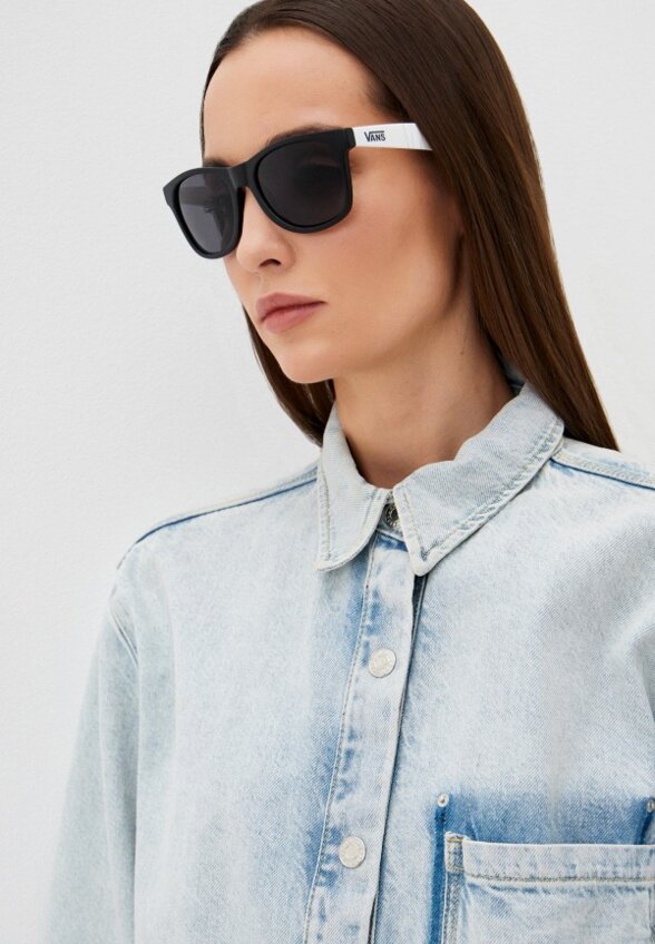 Очки солнцезащитные Vans