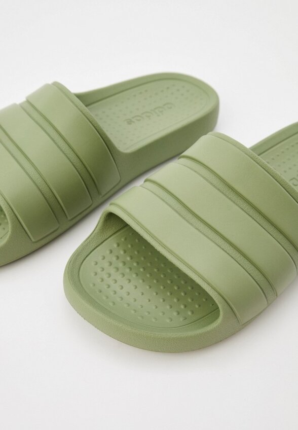 Сланцы adidas