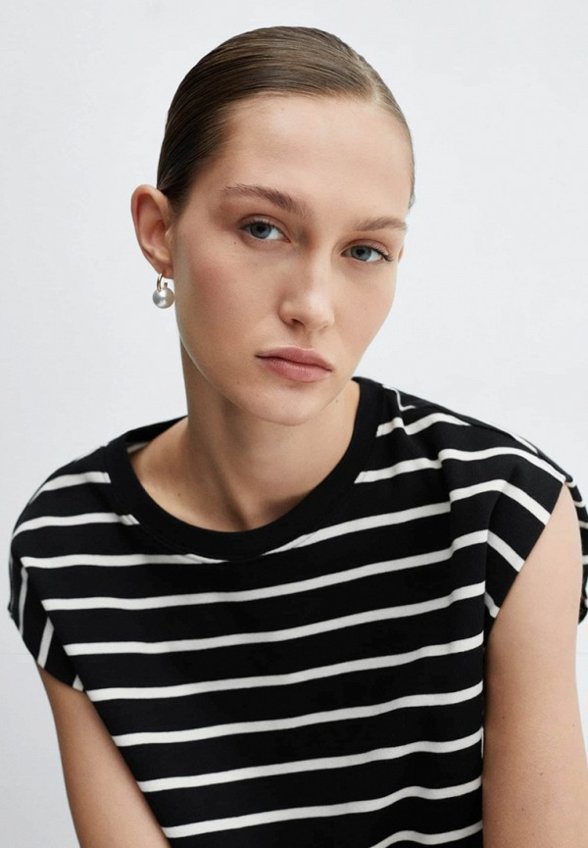 Футболка Mango