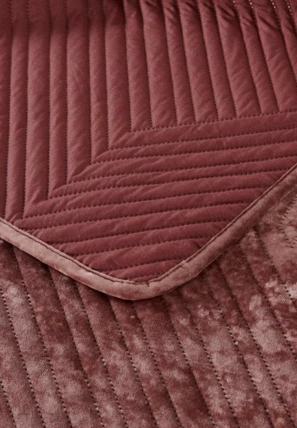 Комплект с покрывалом Sofi De Marko