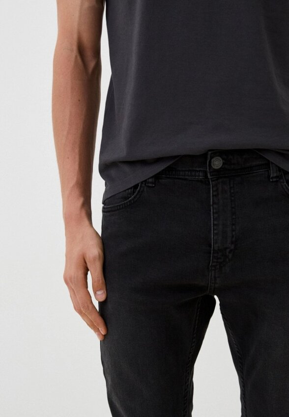 Джинсы Terranova