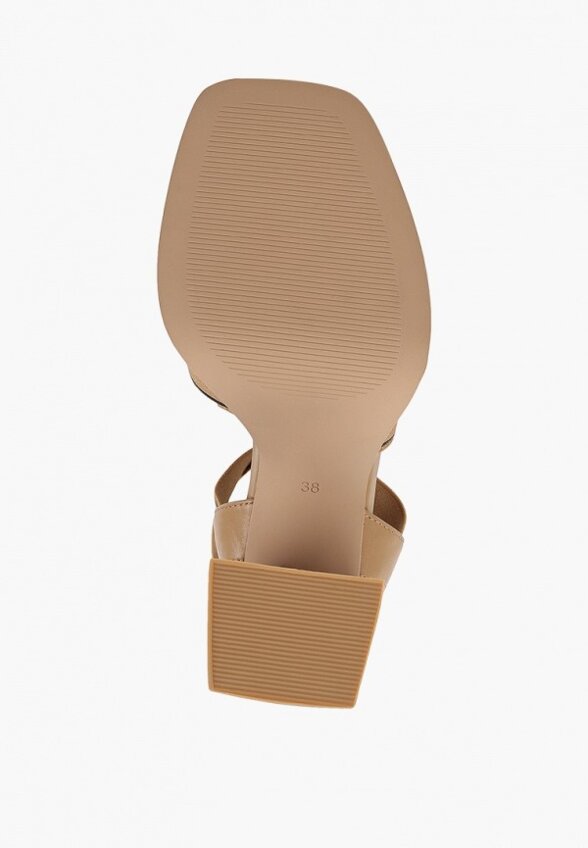 Босоножки Betsy