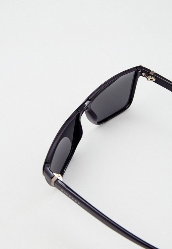 Очки солнцезащитные Thom Richard