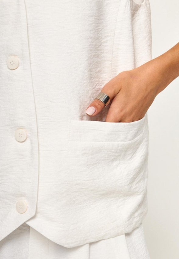 Жилет Darsi.studio