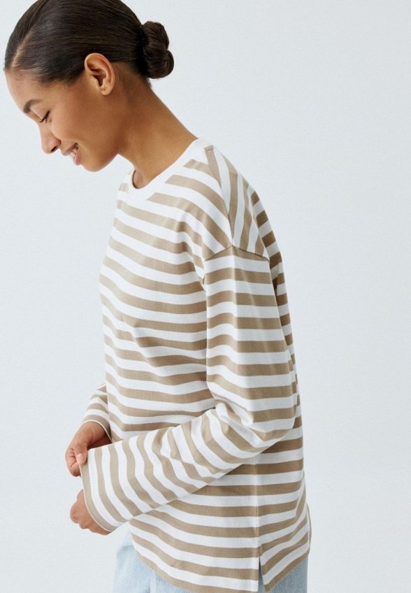 Лонгслив Sela