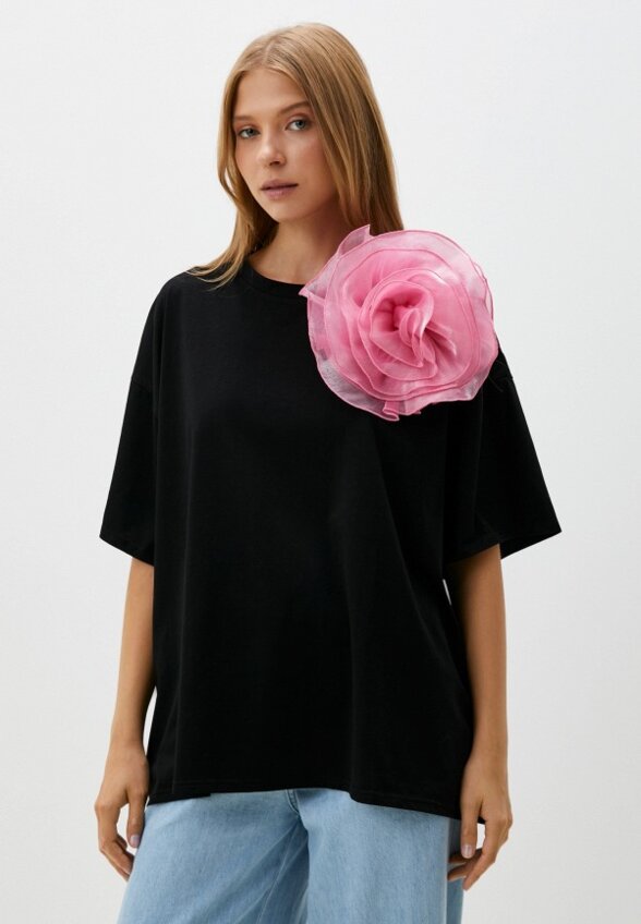 Футболка и брошь Francesca Peretti