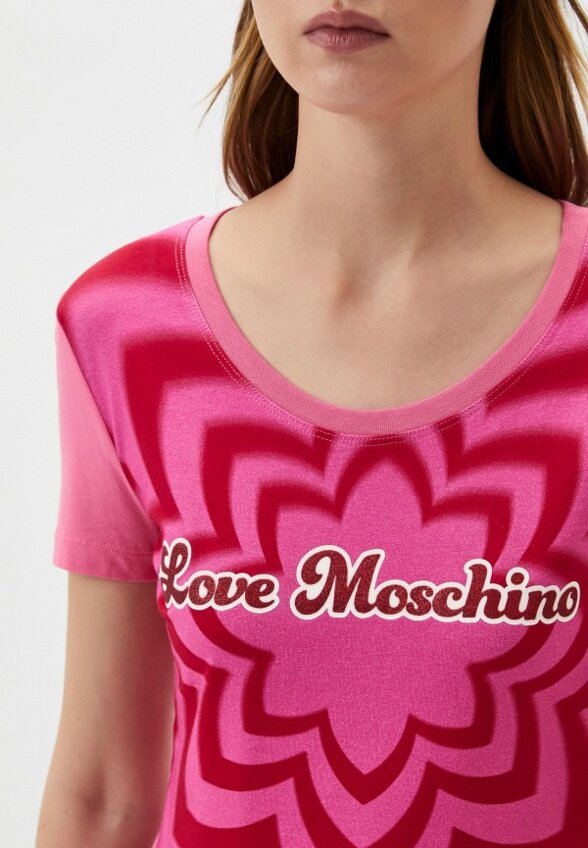Футболка Love Moschino