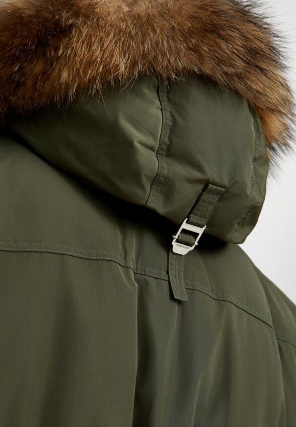 Пуховик Finn Flare