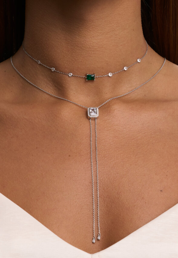 Серебряное колье-галстук ПОЛНОЧЬ с крупным фианитом в огранке Эмеральд MIE