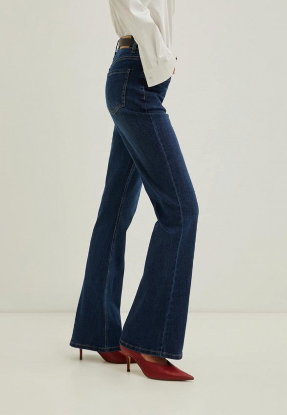 Джинсы Finn Flare