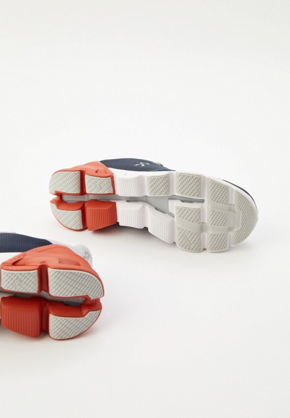 Кроссовки On