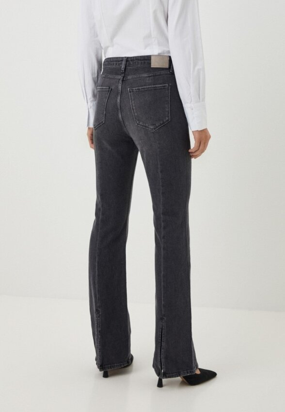 Джинсы Colin's