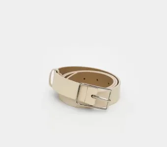 КЛАССИЧЕСКИЙ РЕМЕНЬ С ПРЯМОУГОЛЬНОЙ ПРЯЖКОЙ женщинам