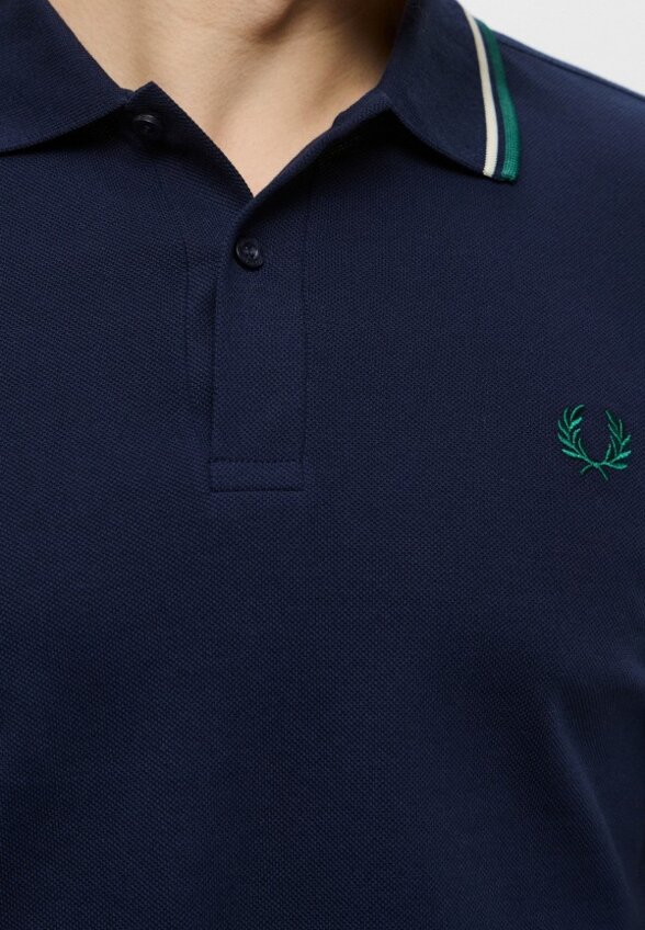 Поло Fred Perry