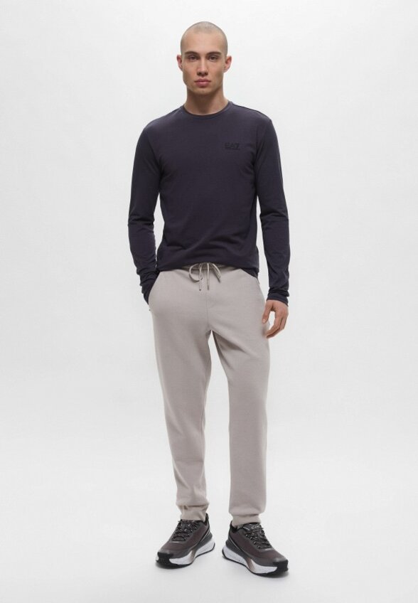 Лонгслив EA7