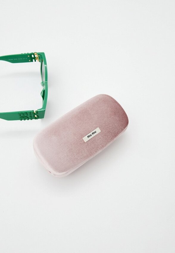 Очки солнцезащитные Miu Miu