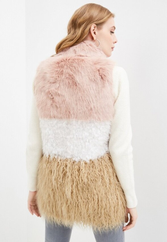 Жилет меховой Trussardi