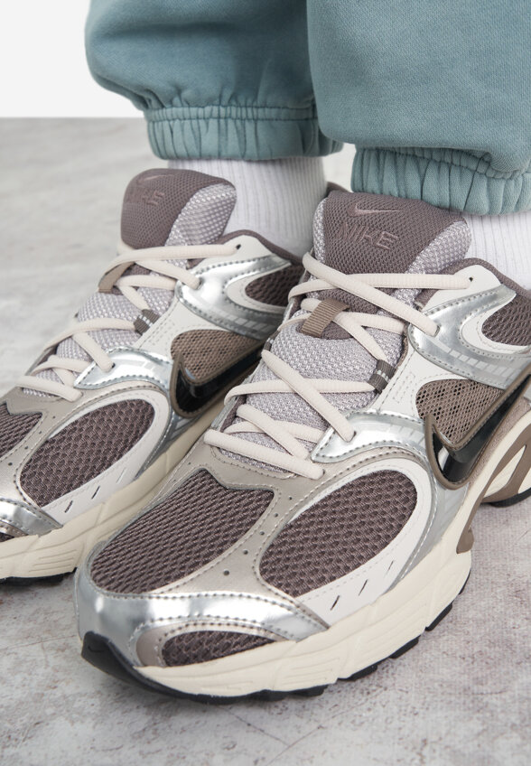 Кроссовки мужские Nike V5 Rnr, Коричневый