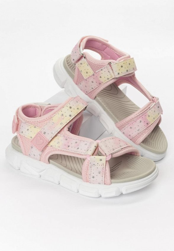 Сандалии Tikkago