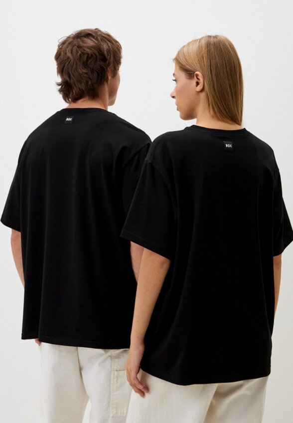 Футболка DNK