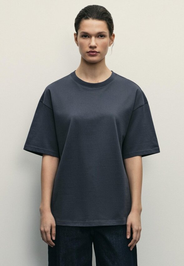 Футболка Zarina