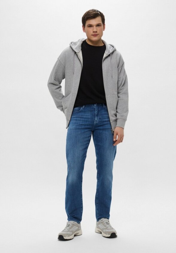 Джинсы Armani Exchange