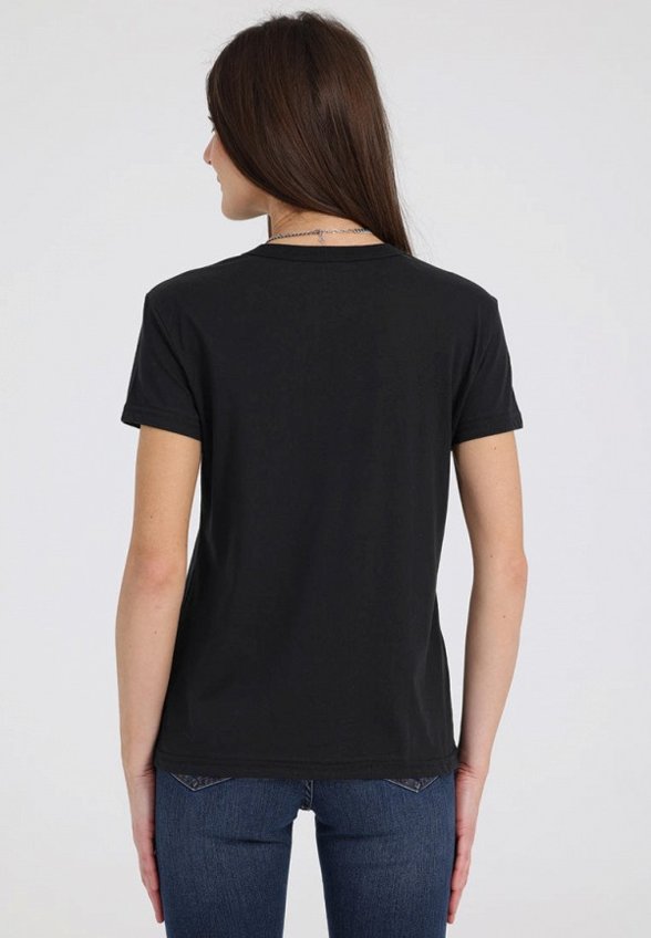 Футболка Апрель