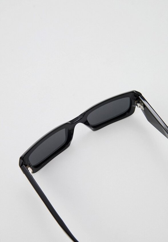 Очки солнцезащитные Prada