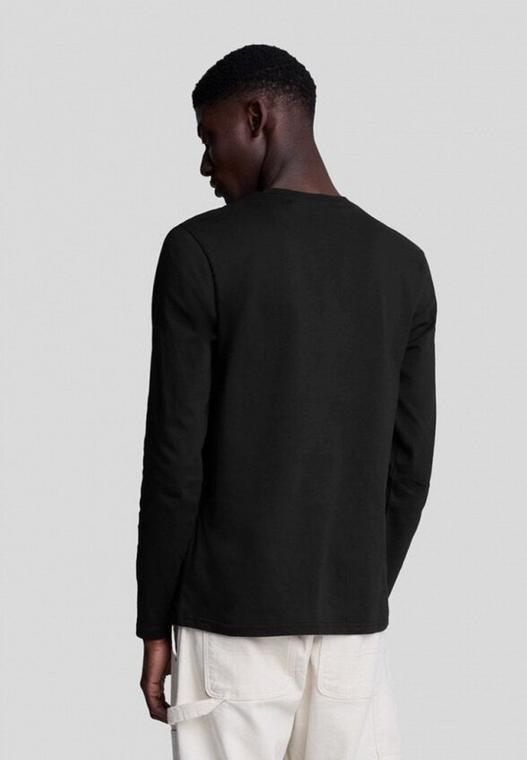 Лонгслив Lyle & Scott