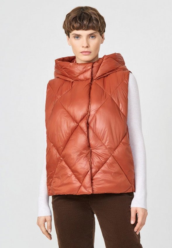 Жилет стеганый Baon