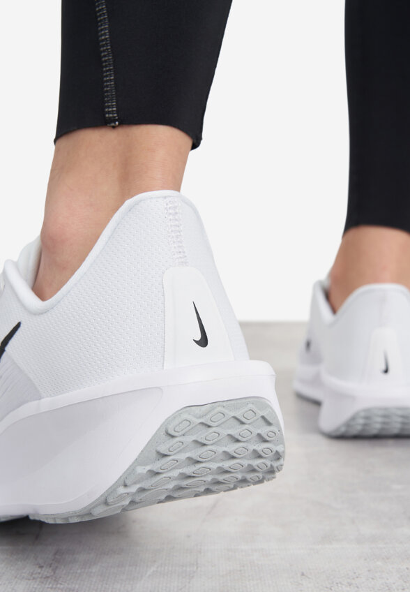 Кроссовки женские Nike Quest 6, Белый
