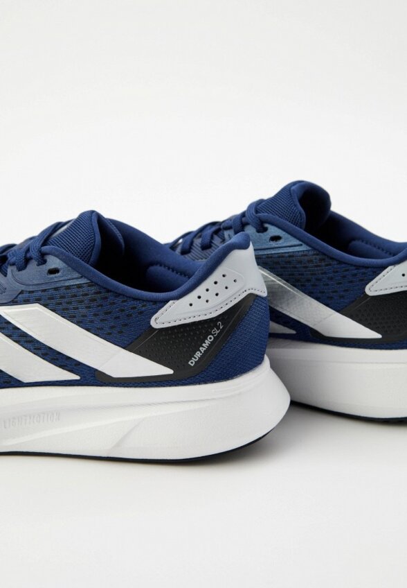 Кроссовки adidas