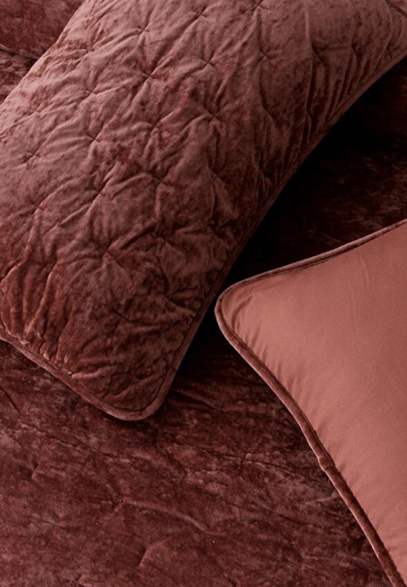 Комплект с покрывалом Sofi De Marko