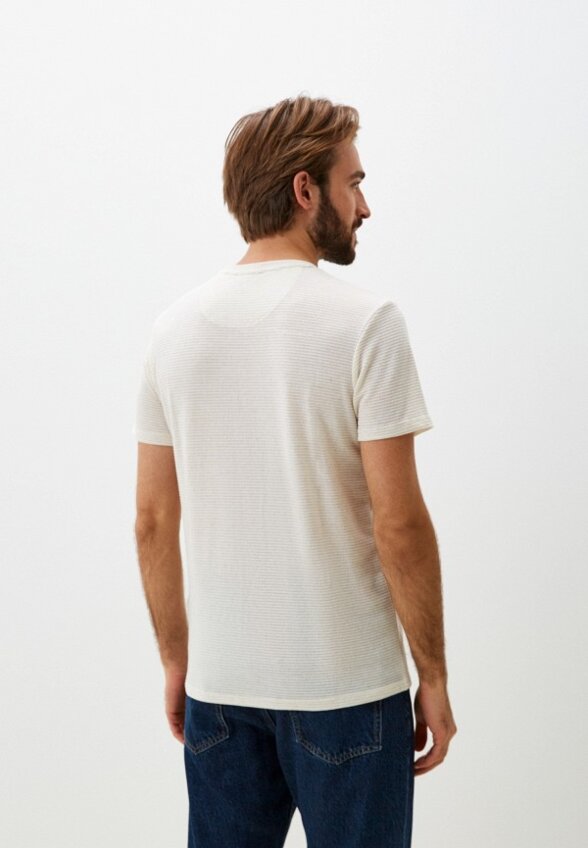 Футболка Colin's