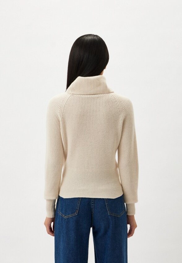 Свитер Caractere