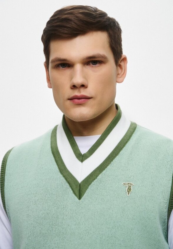 Жилет Trussardi