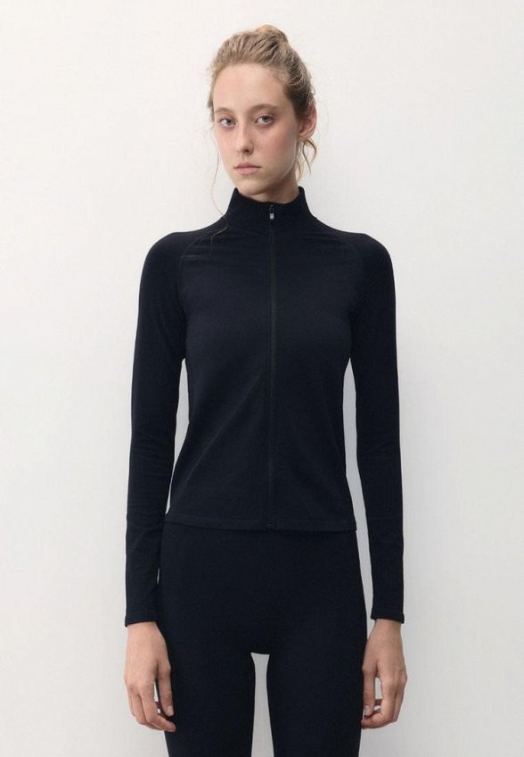 Олимпийка Befree