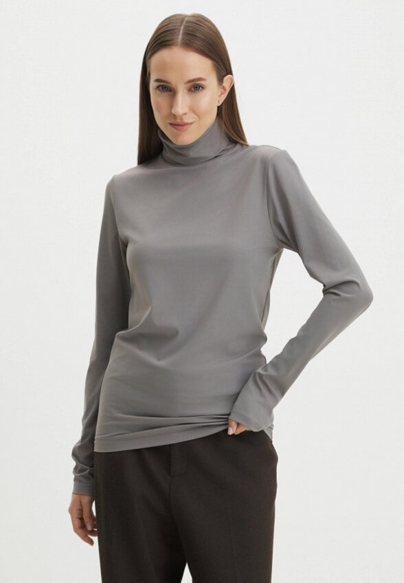 Водолазка Maison David