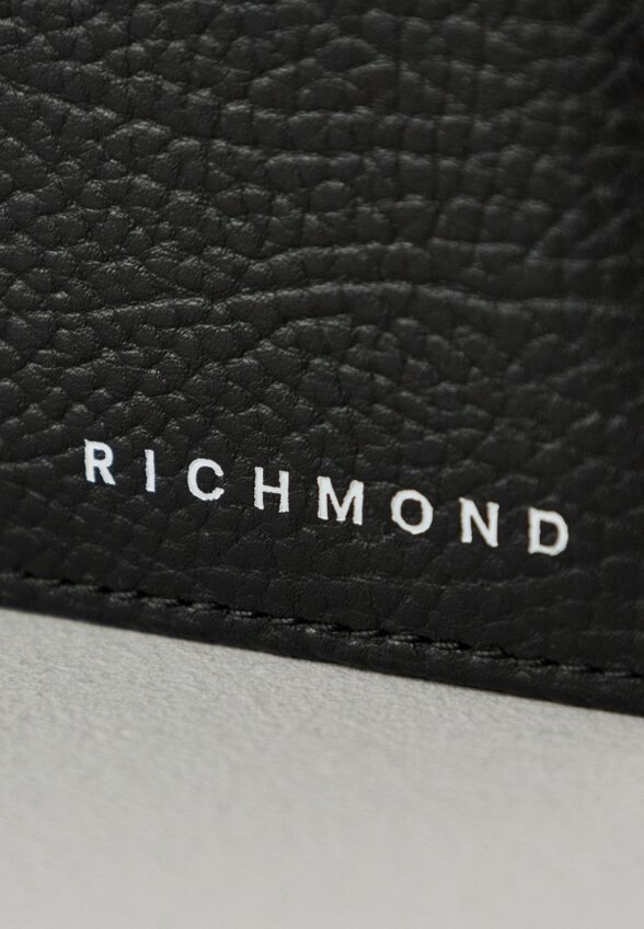 Кошелек John Richmond