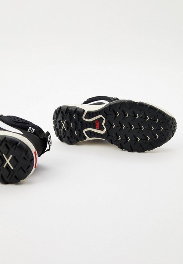 Кроссовки Vans