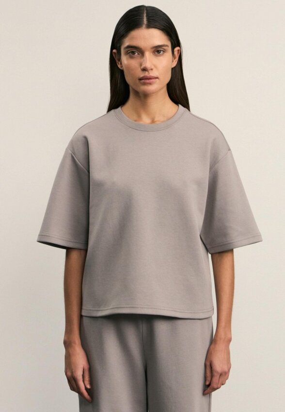 Футболка Zarina