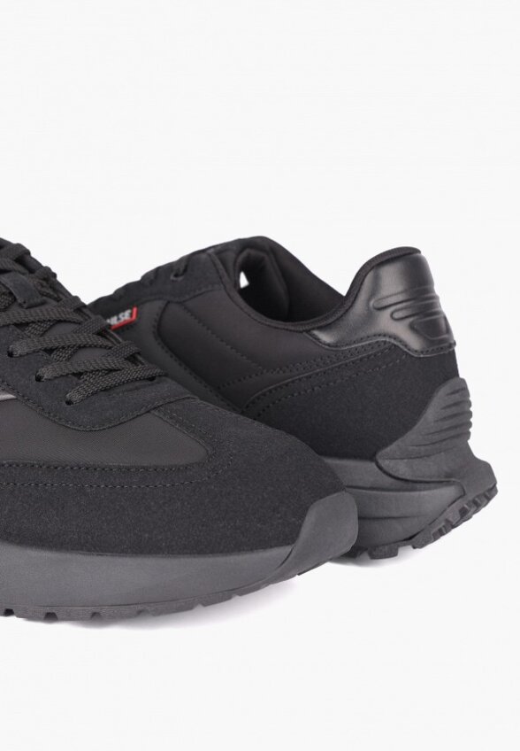 Кроссовки Pulse