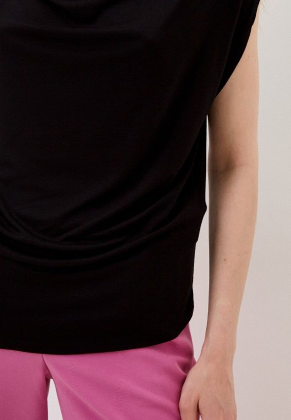 Футболка Trendyol