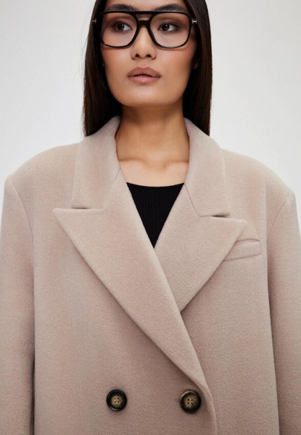 Пальто двубортное SashaOstrov