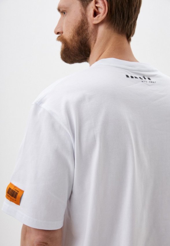 Футболка Scandalis